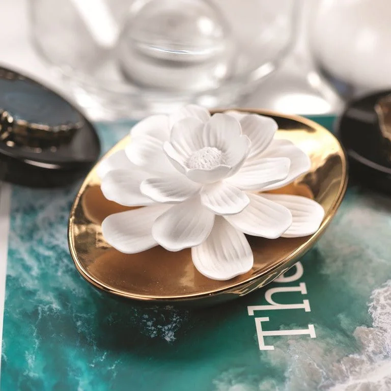 Dream Porcelain Flower Diffuser