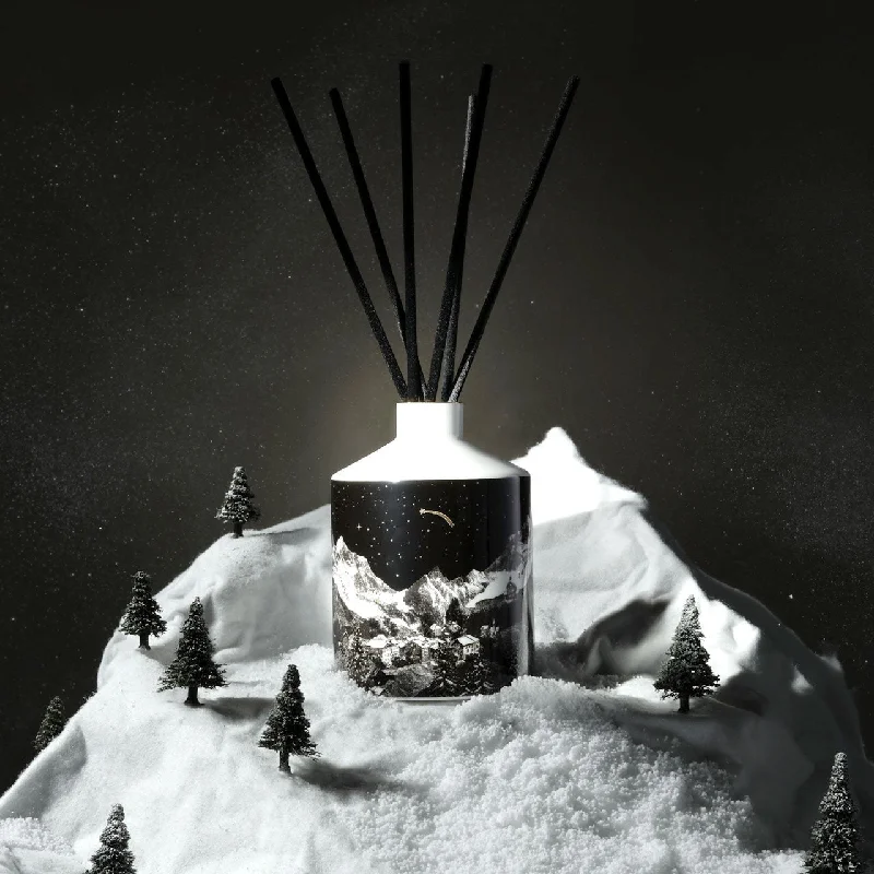 The Alpine Lodge Ceramic Reed Diffuser